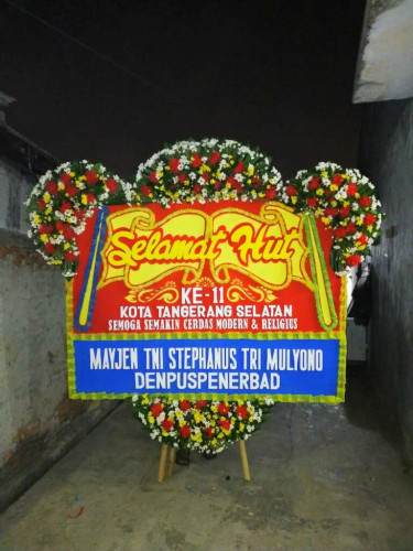 Bunga Papan Congratulation Tarogong Kaler